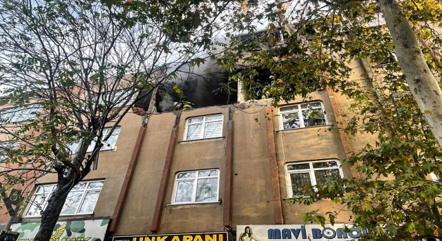 Bağcılar’da bir binada patlama meydana geldi