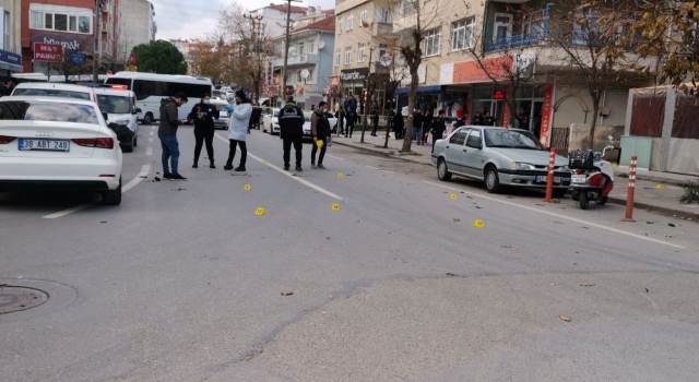 Kocaeli’de iki grup arasında çıkan silahlı kavgada 3 kişi yaralandı