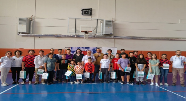 Enez’de satranç turnuvası düzenlendi