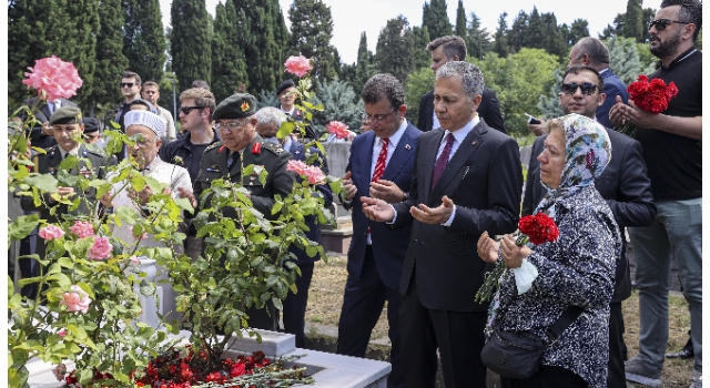 15 Temmuz şehitleri Edirnekapı’da dualarla anıldı