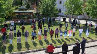 Vali Şentürk, devlet korumasındaki çocuklarla bayramlaştı
