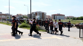 Havadan uçakla ağaçlık alana uyuşturucu atılmasıyla ilgili 9 zanlı adliyeye sevk edildi