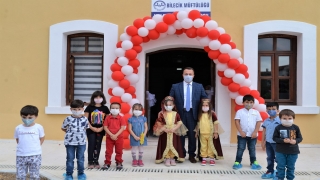 2. Abdülhamid döneminde inşa edilen tarihi Taş Mektep restore edilerek hizmete açıldı