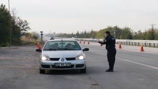 Kırklareli’nde karantinada olması gereken kişi trafik uygulamasında yakalandı 