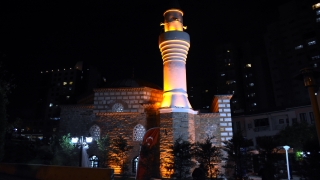 Bursa’da restore edilen tarihi Kefensüzen Camisi yeniden ibadete açıldı