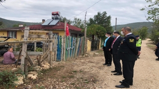 Kaymakam Şahin, karantina altındaki köyde incelemelerde bulundu