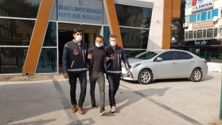 GÜNCELLEME Kocaeli’de bir genç üvey babasını bıçakla yaraladı, araya giren kişiyi öldürdü
