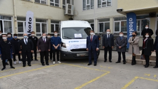 Ford Otosan, Altıeylül Mimar Sinan Mesleki ve Teknik Anadolu Lisesine araç hibe etti