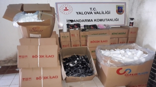 Yalova’da izinsiz böcek ilacı ve bitki besini üretildiği iddiasıyla 4 kişi yakalandı