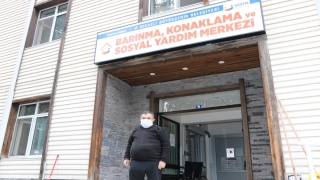 Yaşlılara yalnızlıklarında ”refakat” ediyorlar