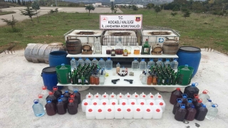 Kocaeli’de kaçak içki operasyonu: 3 gözaltı