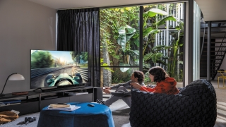 Büyük ekranda oyun oynamak isteyenler için Q70T QLED 4K UHD Smart TV 