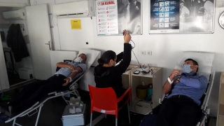 Osmaneli zabıtasından kan bağışına destek 