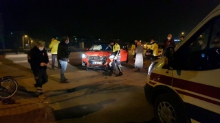 Bursa’da otomobille çarpışan motosikletin sürücüsü ağır yaralandı