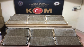 Bursa’da 750 bin adet dolu makaron yakalandı