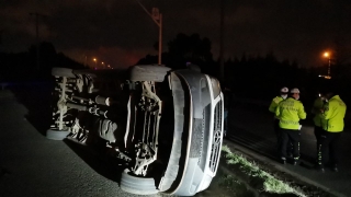 Kocaeli’nde işçi servis minibüsü devrildi: 6 yaralı