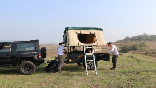 Offroad tutkunu kardeşler, ihtiyaçları için yaptıkları kamp römorkörüne talep artınca seri üretime geçti