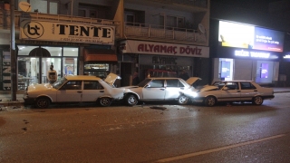 Bursa’da zincirleme trafik kazası: 2 yaralı