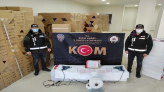 Bursa’da kaçak sigara operasyonunda 2 kişi yakalandı