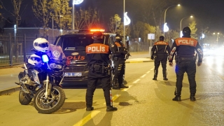 Sakarya’da sokağa çıkma kısıtlamasını ihlal eden 123 kişiye ceza kesildi
