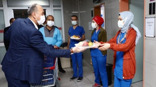 Bursa Büyükşehir Belediyesi’nden sağlık çalışanlarına ”vitamin” desteği