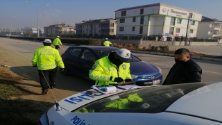 İnegöl’de emniyet kemeri ve kış lastiği uygulaması