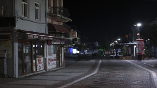 Trakya’da sokağa çıkma kısıtlaması nedeniyle cadde ve sokaklarda sessizlik hakim oldu