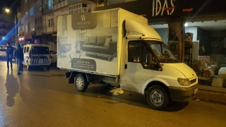 İnegöl’de ekmek almak için fırına giren kişinin evrak çantası çalındı