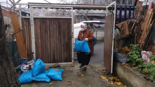 Gebze’de ihtiyaç sahiplerine kömür yardımı