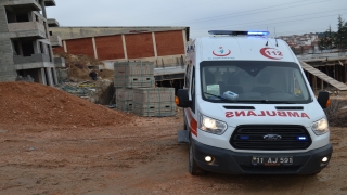 Bilecik’te inşaattan düşen işçi ağır yaralandı
