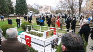 Fırat Kalkanı Harekatı şehidi Göktan Özüpek kabri başında anıldı