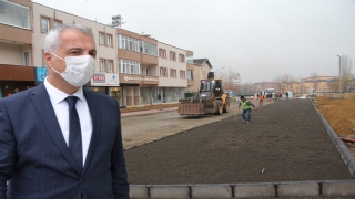 Hendek’te yağmur suyu hattı ve yenileme çalışmaları devam ediyor