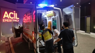 Kocaeli’de devrilen otomobilin sürücüsü yaralandı