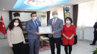 Bandırma’da eTwinning projelerinde başarılı olan okullar ve öğretmenler ödüllendirildi