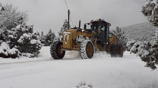 Bursa’da kardan kapanan 302 kırsal mahallenin yolları ulaşıma açıldı