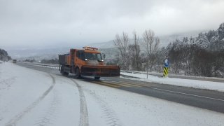 Bilecik’te kar nedeniyle kapanan 103 köy yolu ulaşıma açıldı