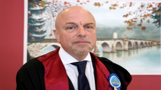 Edirne’de muayene geliriyle öğrenci okutan Prof. Dr. Hakan Tuna hayatını kaybetti
