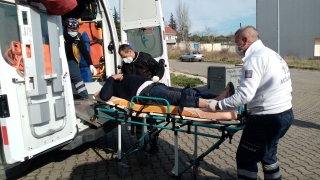 Malkara’da ayağına römork demiri düşen işçi yaralandı