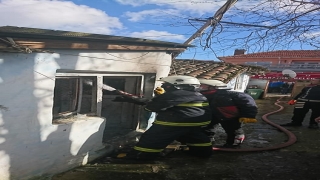 Babaeski’de evde çıkan yangın söndürüldü