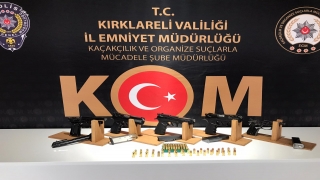 Kırklareli’nde sahte para, silah ve uyuşturucu ele geçirildi, 1 kişi tutuklandı