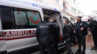 Bursa’da anne ve iki kızı doğal gaz zehirlenmesi şüphesiyle hastaneye kaldırıldı