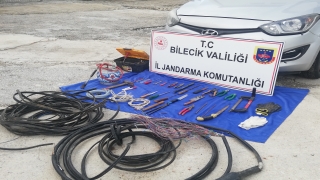 Pazaryeri’nde kablo hırsızlığı şüphelileri yakalandı