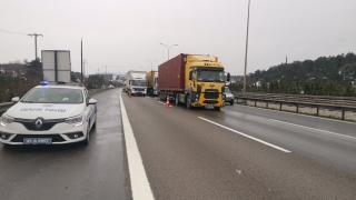Anadolu Otoyolu’nda tır yangını trafiği aksattı