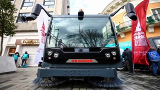 Kademe AŞ, yerli süpürme araçlarını Beyoğlu Belediyesi’ne teslim etti