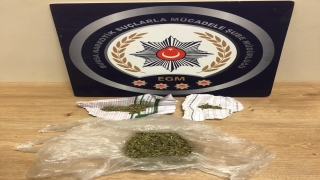 Bursa’da uyuşturucu araması yapan polis, otomobil lastiğine gizlenmiş kokain ele geçirdi