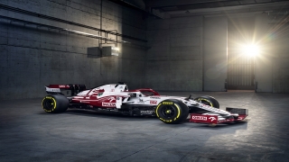Alfa Romeo Racing Orlen yeni C41’i tanıttı