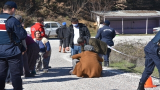 Balıkesir’de devrilen traktördeki 2 kişi öldü