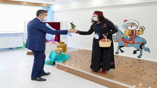 Milli Eğitim Bakanı Selçuk, Sakarya’da ”Öğretmen Destek Merkezi” açılışına katıldı: