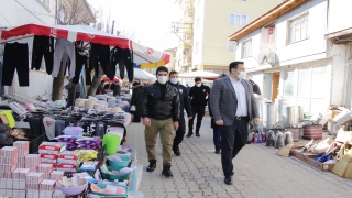 Pazaryeri Kaymakamı Berker Çırak ilçe pazarında Kovid19 tedbirlerini denetledi