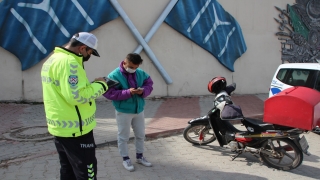 Bilecik’te trafik polisi motosiklet denetimlerine devam ediyor